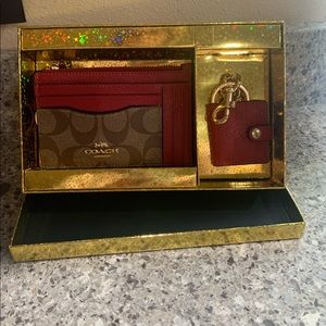 NEW IN BOX     Coach Boxed Xl Mini Skinny Id Case & Bag Charm Set